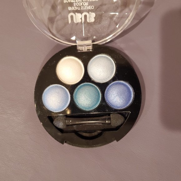 Set Of 2 Mini Blue Eyeshadow Palettes - Picture 4 of 6